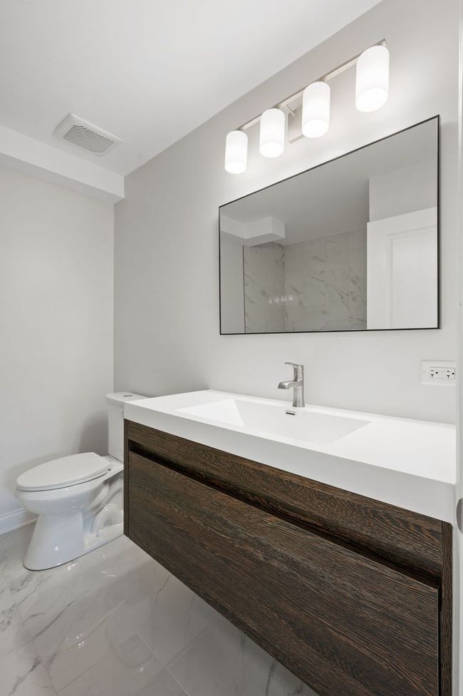7810 N Neva Ave, House other with 4 bedrooms, 3 bathrooms and 1 parking in Niles IL | Image 16