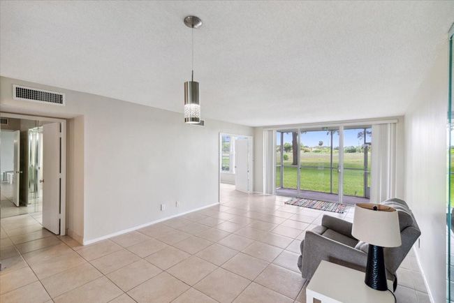 APT-102 - 3080 N Course Dr, Condo with 2 bedrooms, 2 bathrooms and null parking in Pompano Beach FL | Image 7