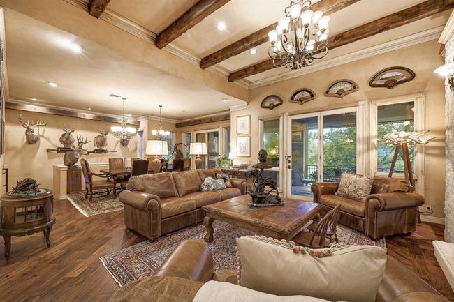 2305 Barton Creek #29 Boulevard, Condo with 4 bedrooms, 4 bathrooms and null parking in Austin TX | Image 6