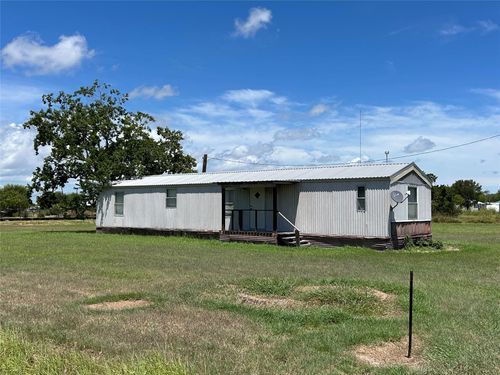 204 N 4th St, Seadrift, TX, 77983 | Card Image