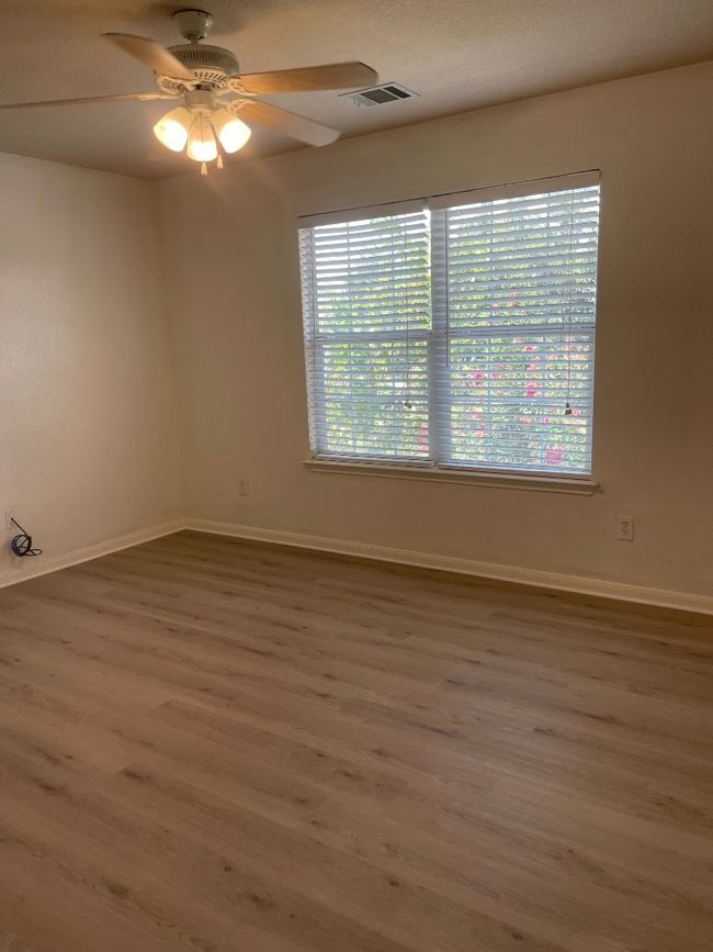 1427 Newbury St, House other with 4 bedrooms, 3 bathrooms and 4 parking in Georgetown TX | Image 14
