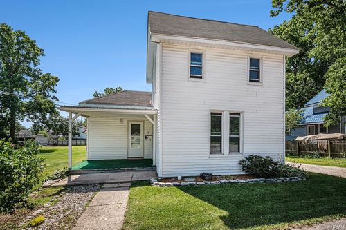 704 Water St, Ligonier, IN, 46767-2043 | Card Image