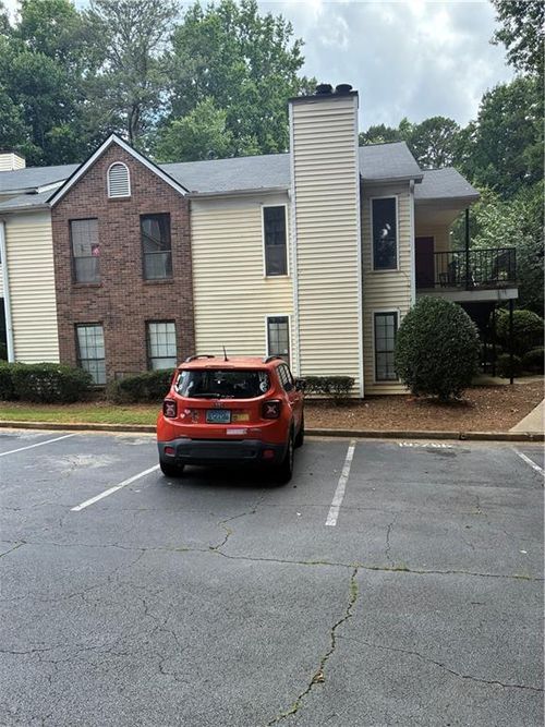 798 Windchase Ln, Stone Mountain, GA, 30083-6330 | Card Image