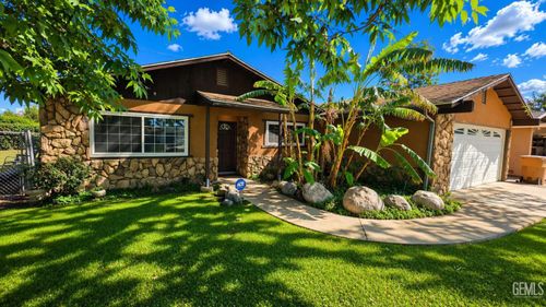 1118 Washington Avenue, Bakersfield, CA, 93308 | Card Image