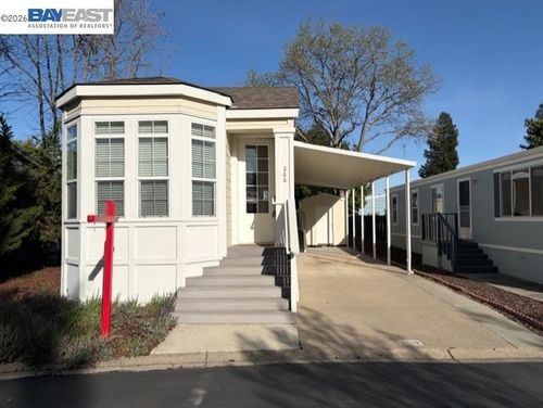 spc-200-3263 Vineyard Ave, Pleasanton, CA, 94566-6355 | Card Image