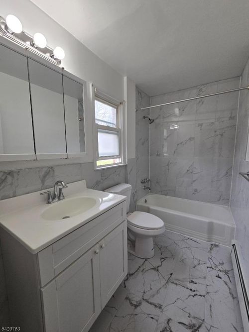 apt-16a-87 Elm Rd, Caldwell, NJ, 07006-5323 | Card Image