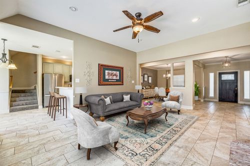 2404 Summer Ct, Arlington, TX, 76001-7073 | Card Image