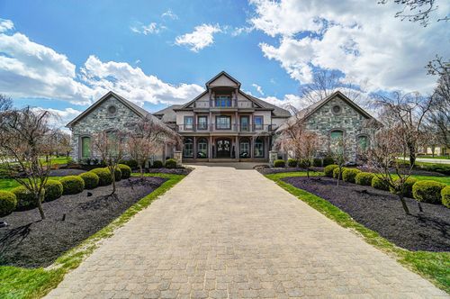 6655 Traquair Pl, Dublin, OH, 43016-8542 | Card Image