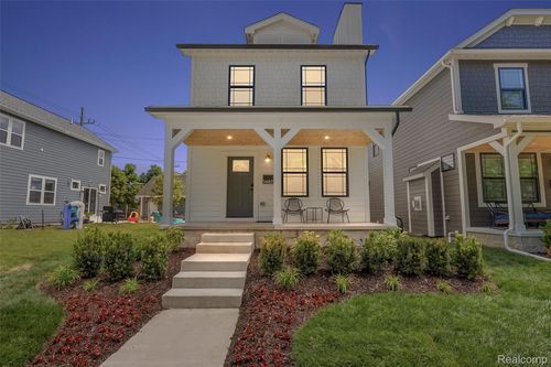 1482 Fischer St, Detroit, MI, 48214-2865 | Card Image