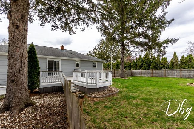395 Magnolia Ave, House other with 3 bedrooms, 2 bathrooms and 2 parking in Gurnee IL | Image 6