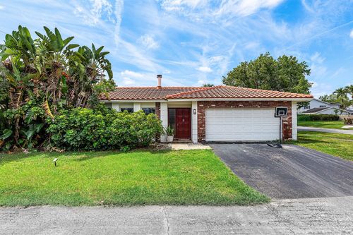 2 Tam O Shanter Ln, Boca Raton, FL, 33431-3903 | Card Image