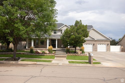 940 N 300 W, Richfield, UT, 84701-1705 | Card Image