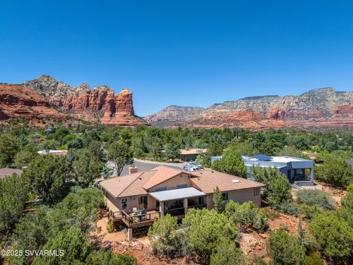 200 Copper Canyon Dr, Sedona, AZ, 86336-3901 | Card Image