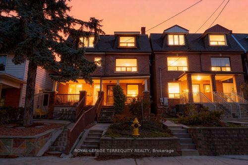 243 Montrose Ave, Toronto, ON, M6G3G6 | Card Image