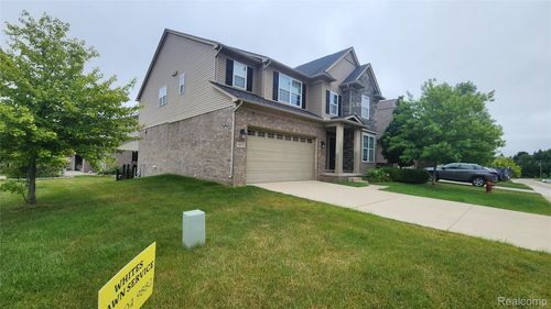 4872 Stonegate Cir, Lake Orion, MI, 48359-1487 | Card Image