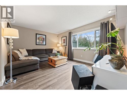 63-2905 Norman Ave, Coquitlam, BC, V3C4H9 | Card Image