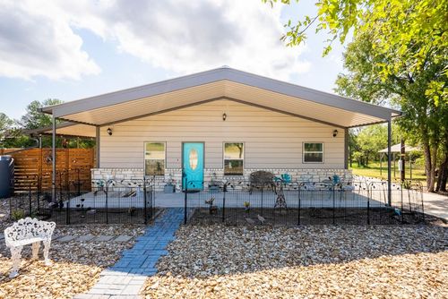 712 Link Dr, Kingsland, TX, 78639-5240 | Card Image