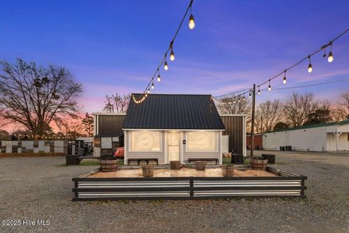 506 N Breazeale Ave, Mount Olive, NC, 28365-1202 | Card Image