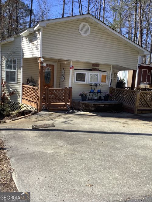 32 Yogi Bear Blvd, Cleveland, GA, 30528-1943 | Card Image