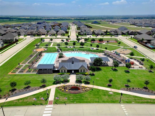Aerial view of a pool area | Image 25