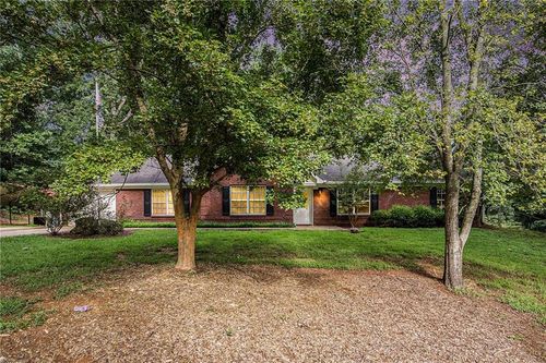 132 Buckeye Pt, Commerce, GA, 30530-6996 | Card Image