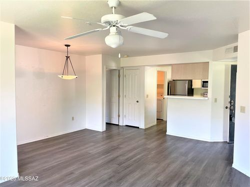 29203-5751 N Kolb Rd, Tucson, AZ, 85750-0873 | Card Image