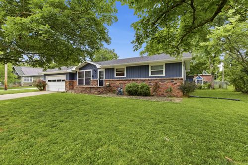 402 S Rice St, Nixa, MO, 65714-8530 | Card Image