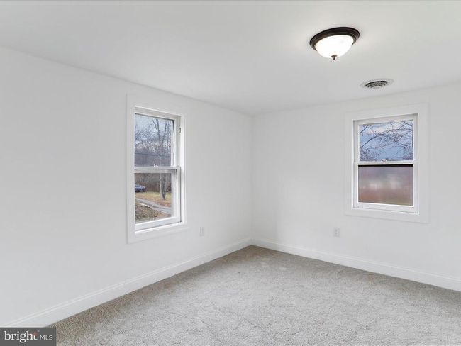 15 Zacharys Way, House other with 3 bedrooms, 2 bathrooms and null parking in GREAT CACAPON WV | Image 28