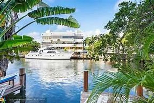 301-301 Isle Of Capri Dr, Fort Lauderdale, FL, 33301-2409 | Card Image