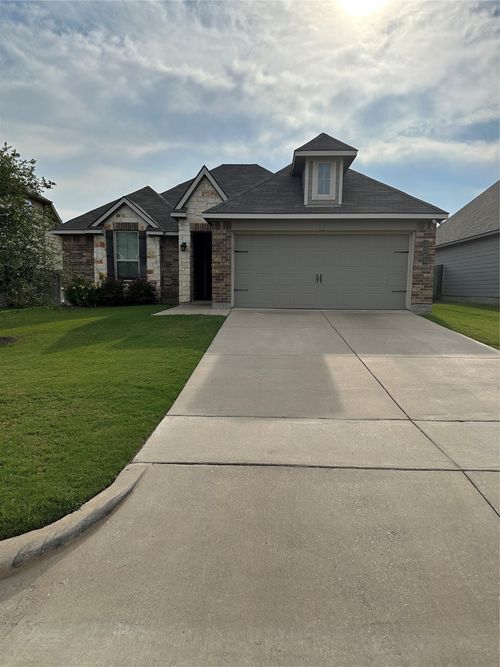 3209 Samson Dr, Lorena, TX, 76655-4084 | Card Image