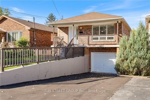 66 Ewen Rd, Hamilton, ON, L8S3C5 | Card Image
