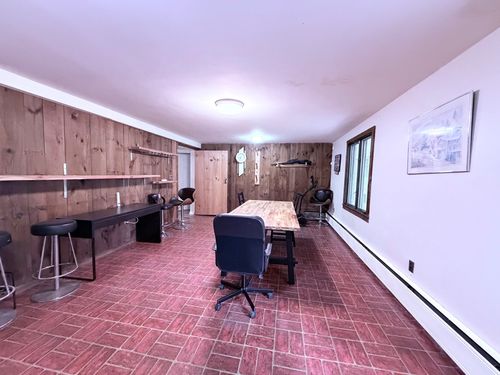 b-195 Grove Street, Cambridge, MA, 02138 | Card Image