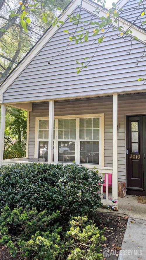 2010 Sandlewood Ct, Monmouth Junction, NJ, 08852-2113 | Card Image
