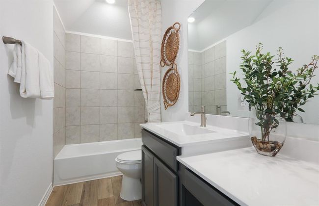 MODEL HOME images may NOT be consistent with the finished product. | Image 35