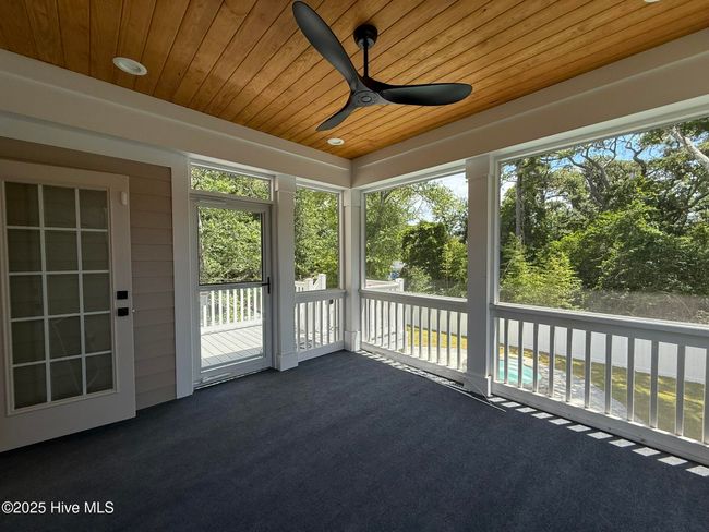 108 Se 75 Th St, House other with 5 bedrooms, 6 bathrooms and 2 parking in Oak Island NC | Image 21