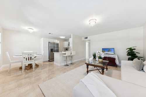 71 Northampton D, West Palm Beach, FL, 33417-1736 | Card Image