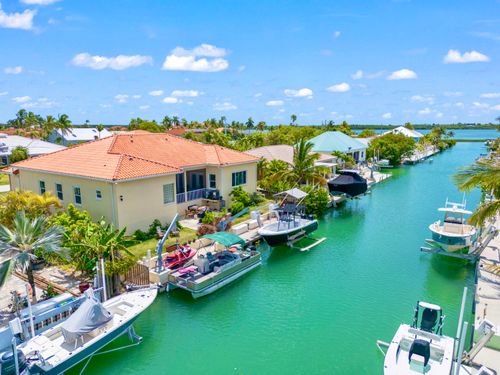20889 7th Ave W, Cudjoe Key, FL, 33042-4014 | Card Image