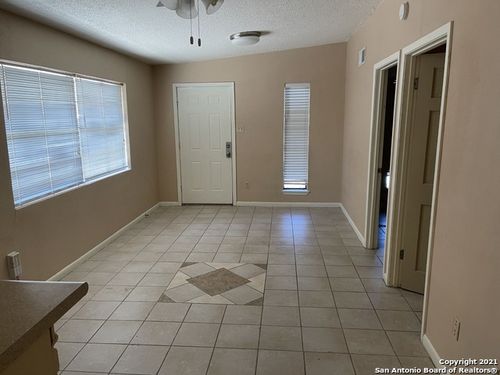 2-567 Gilbert Ln, San Antonio, TX, 78213-3612 | Card Image