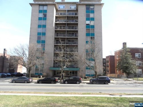 276 Prospect St, East Orange, NJ, 07017-2889 | Card Image