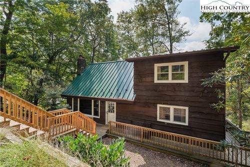 635 Bear Ridge Trl, Fleetwood, NC, 28626-9730 | Card Image