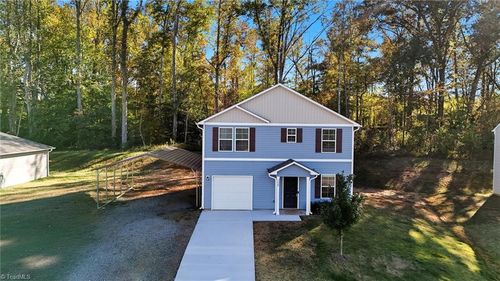 150 Ariel Ct, Mocksville, NC, 27028-2969 | Card Image