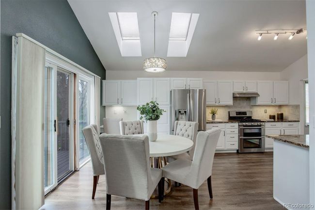 Casual dining space | Image 15