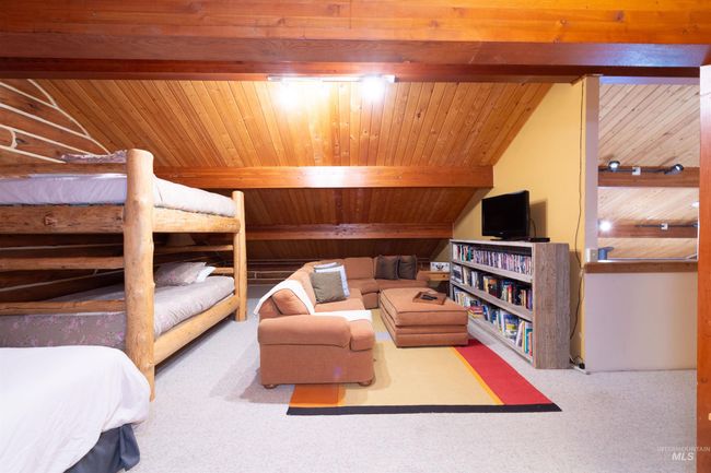 130 Valley Creek Rd, House other with 3 bedrooms, 3 bathrooms and 1 parking in Stanley ID | Image 19