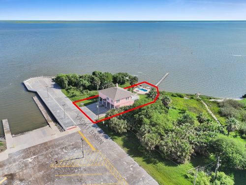1300 Yacht Basin, Gilchrist, TX, 77617 | Card Image