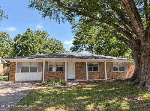 126 Ben Dr, Gulfport, MS, 39503-3460 | Card Image