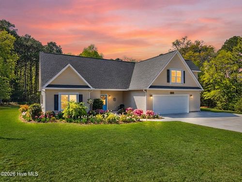 5360 Glennfield Cir Se, Southport, NC, 28461-9295 | Card Image