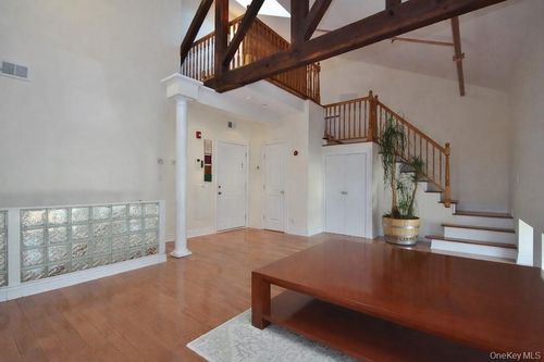 ph1-88 Broadway, Ossining, NY, 10562-4153 | Card Image