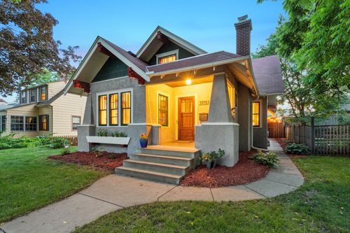 5040 Newton Ave S, Minneapolis, MN, 55419-1028 | Card Image