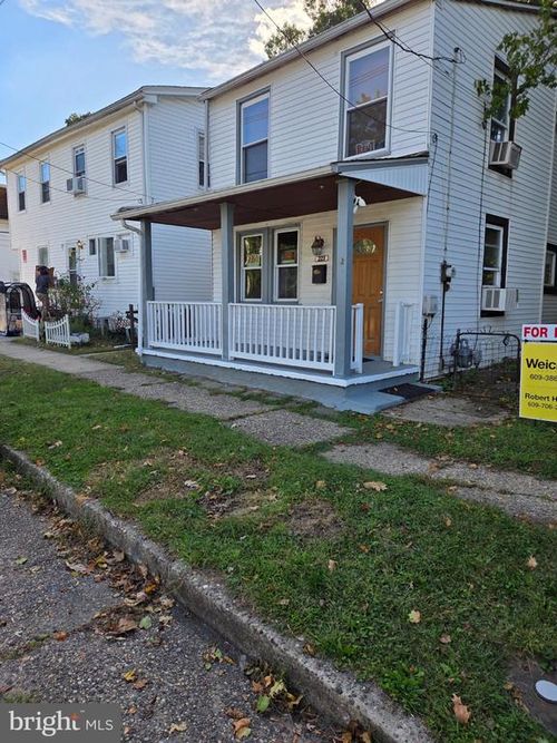 223-223 Broad Street, BEVERLY, NJ, 08010 | Card Image