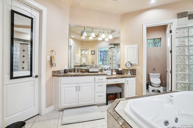 20646 Wahl Ln, House other with 5 bedrooms, 6 bathrooms and null parking in Garden Ridge TX | Image 55